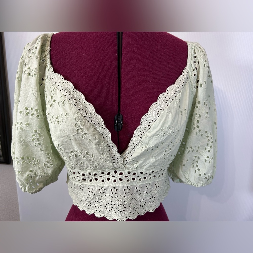 Altar’d State Eyelet Crop Top Green Size XL - Picture 4 of 13